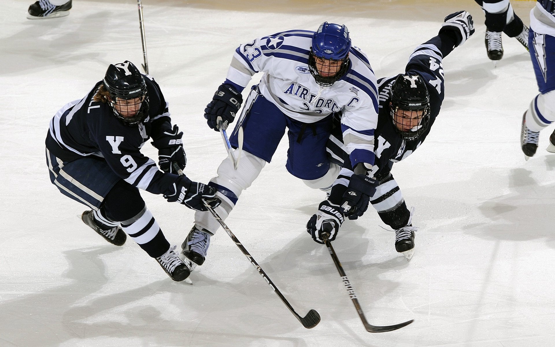 乒乓球世界杯总决赛在成都落幕 中国包揽单双冠军
